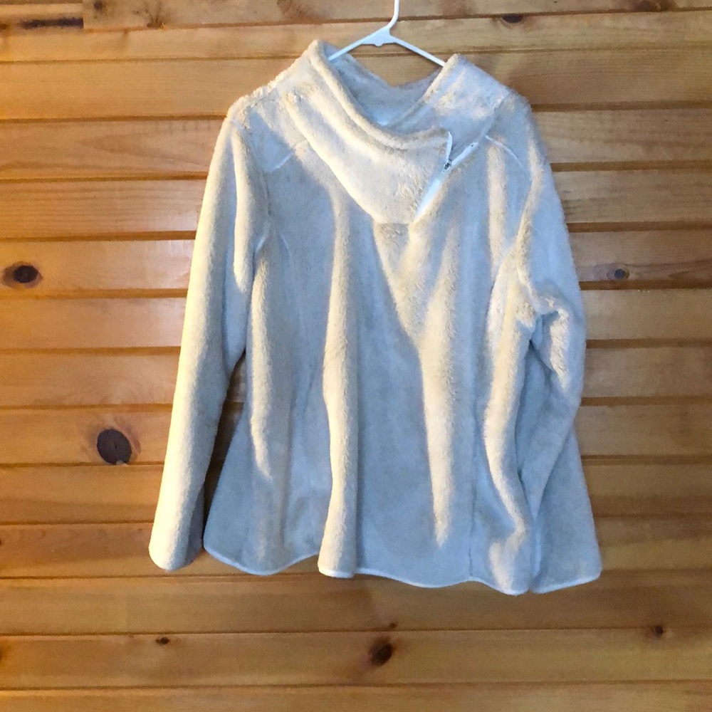 St. John’s bay warm and cozy pullover